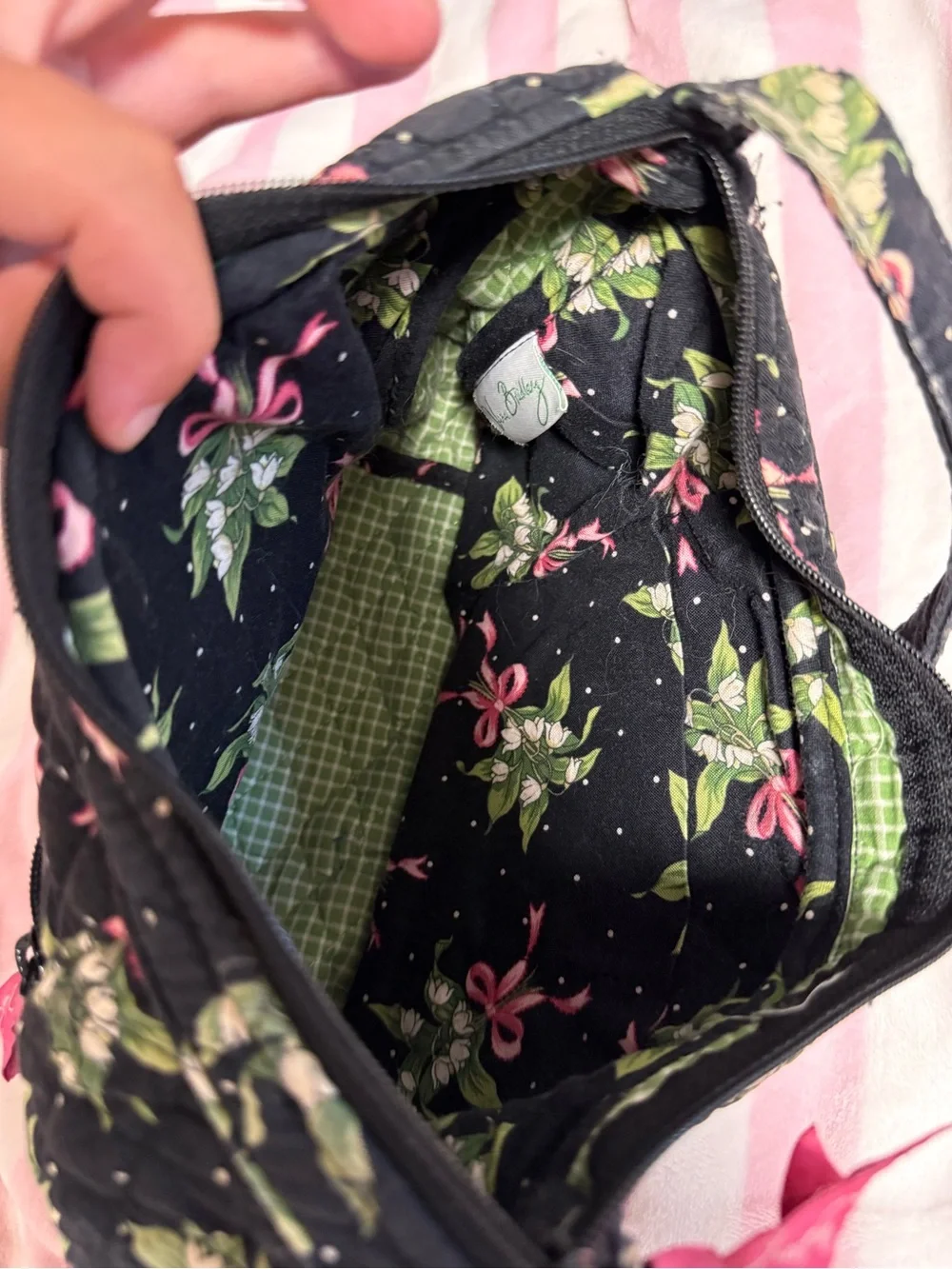 Vera Bradley - Retired print “New Hope” Hand bag/Shoulder bag